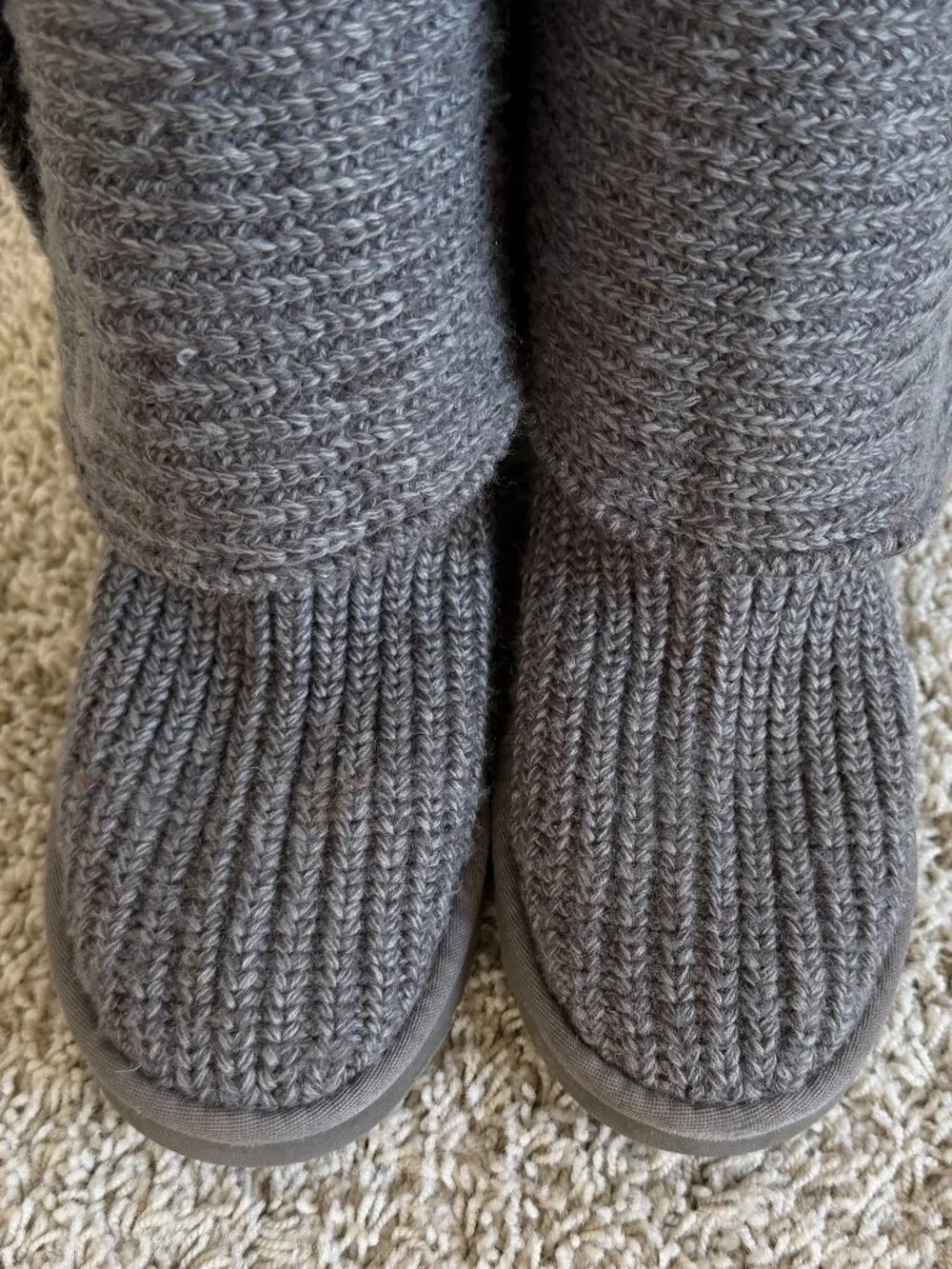 UGG classic cardi